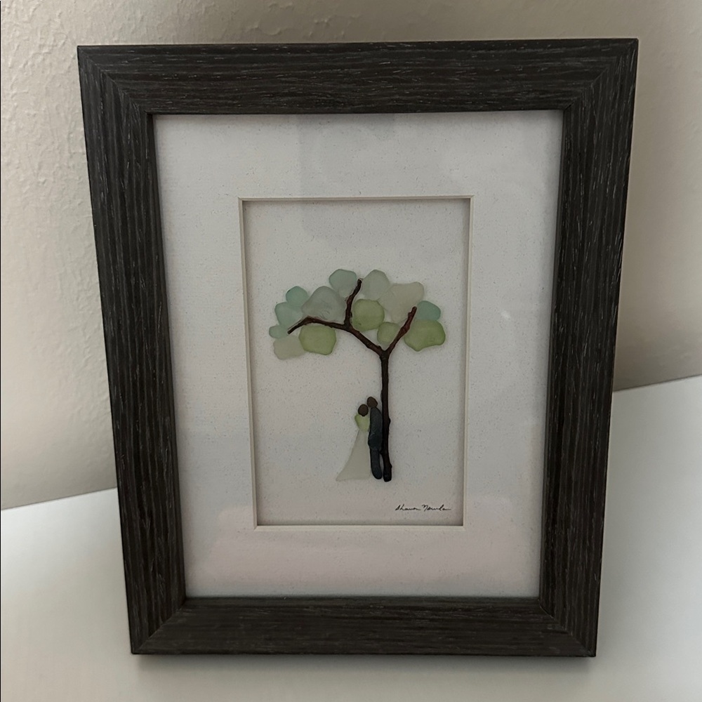NEW DEMDACO In Your Arms wall art in black Gray 8 x 10‎